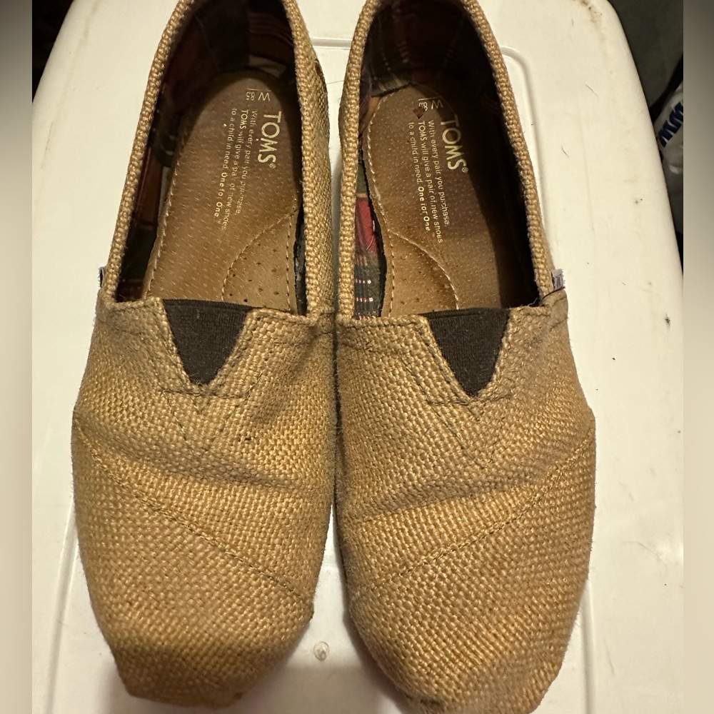 Used Toms
